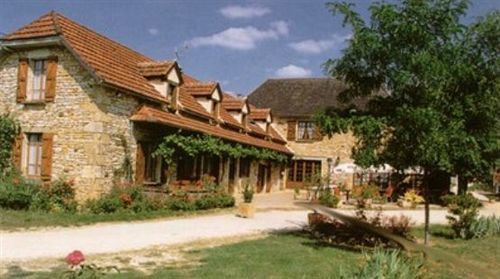 Hôtel Chastrusse Nadaillac-de-Rouge Exterior foto