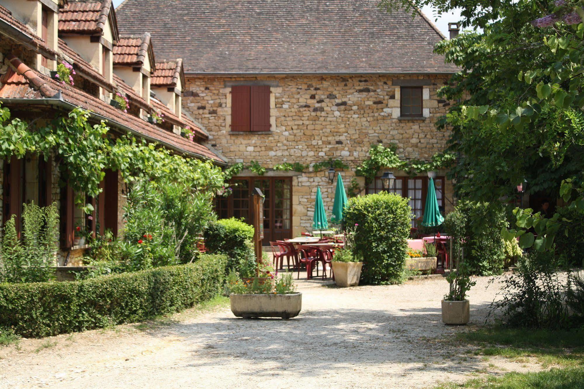 Hôtel Chastrusse Nadaillac-de-Rouge Exterior foto